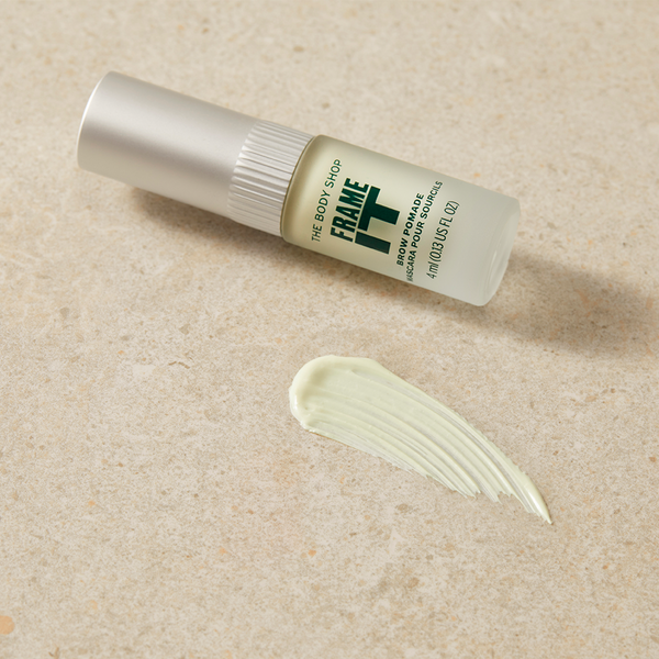 The Body Shop frame-it-brow-pomade-clear