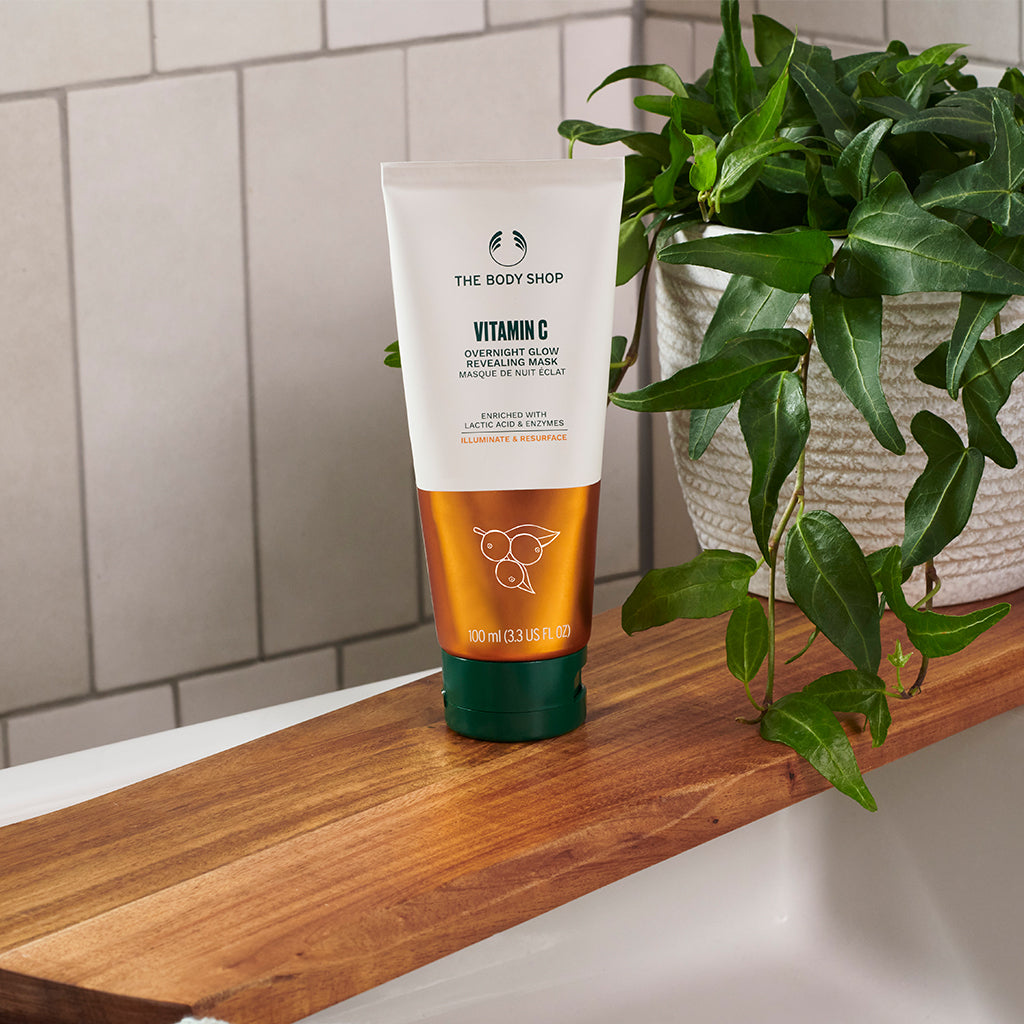 Vitamin C Overnight GlowRevealing Mask Night Care The Body Shop