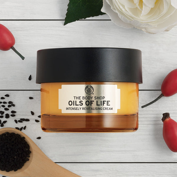 The Body Shop Oils of Life Day Cream