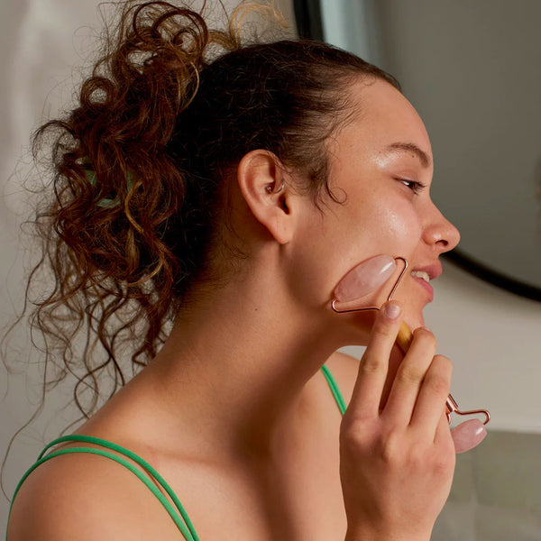 The Body Shop Rose Quartz Dual-Ended Facial Roller